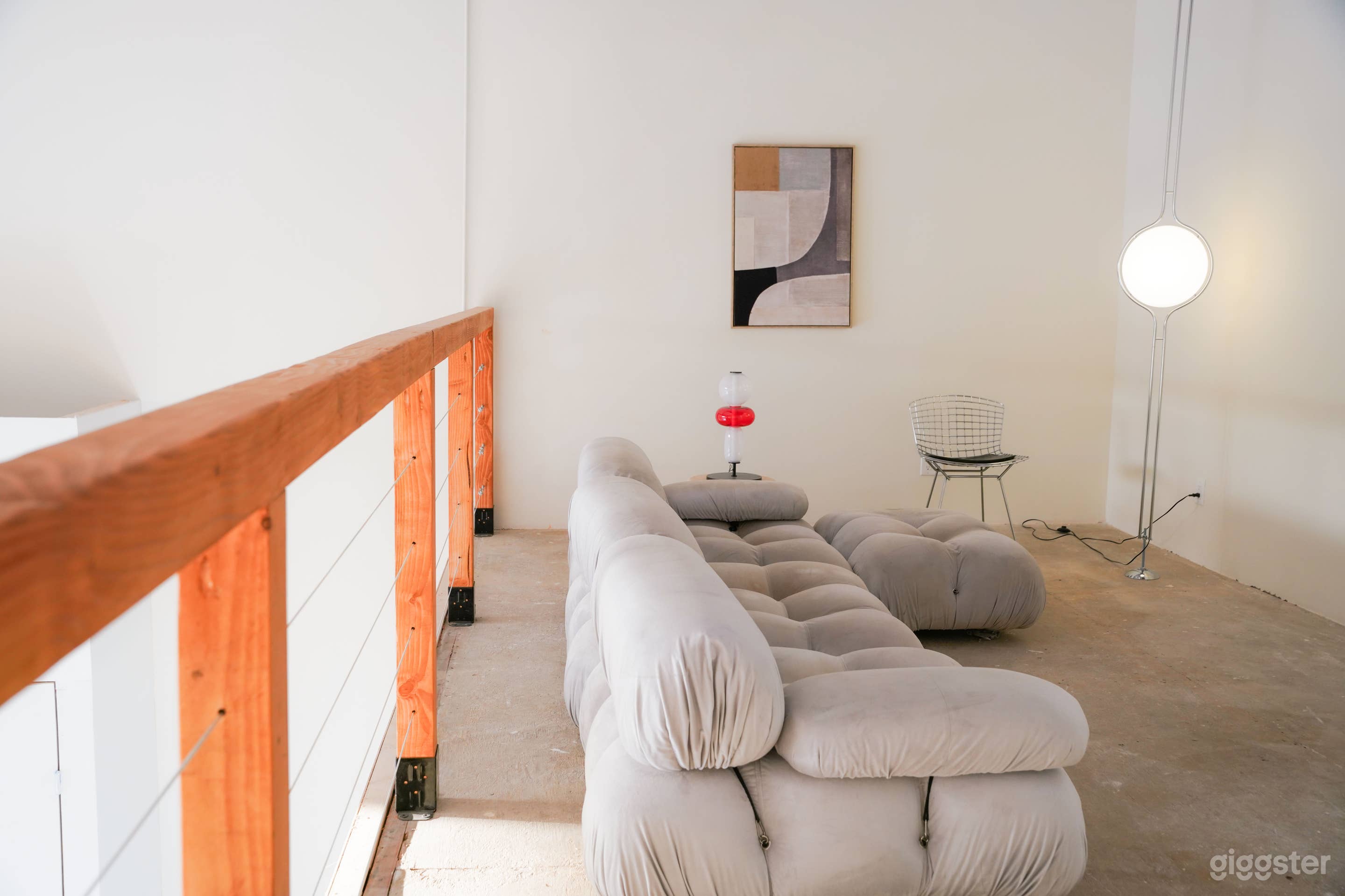 Loft Gallery | Multi-set Studio | Fashion Photography Photo 1