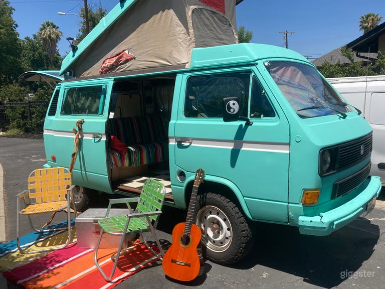  Surfer/Hippie Camper Van 1985 