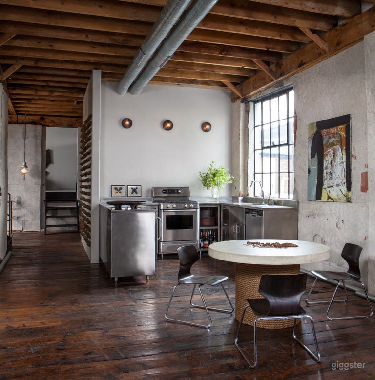  Charcoal Factory Loft 