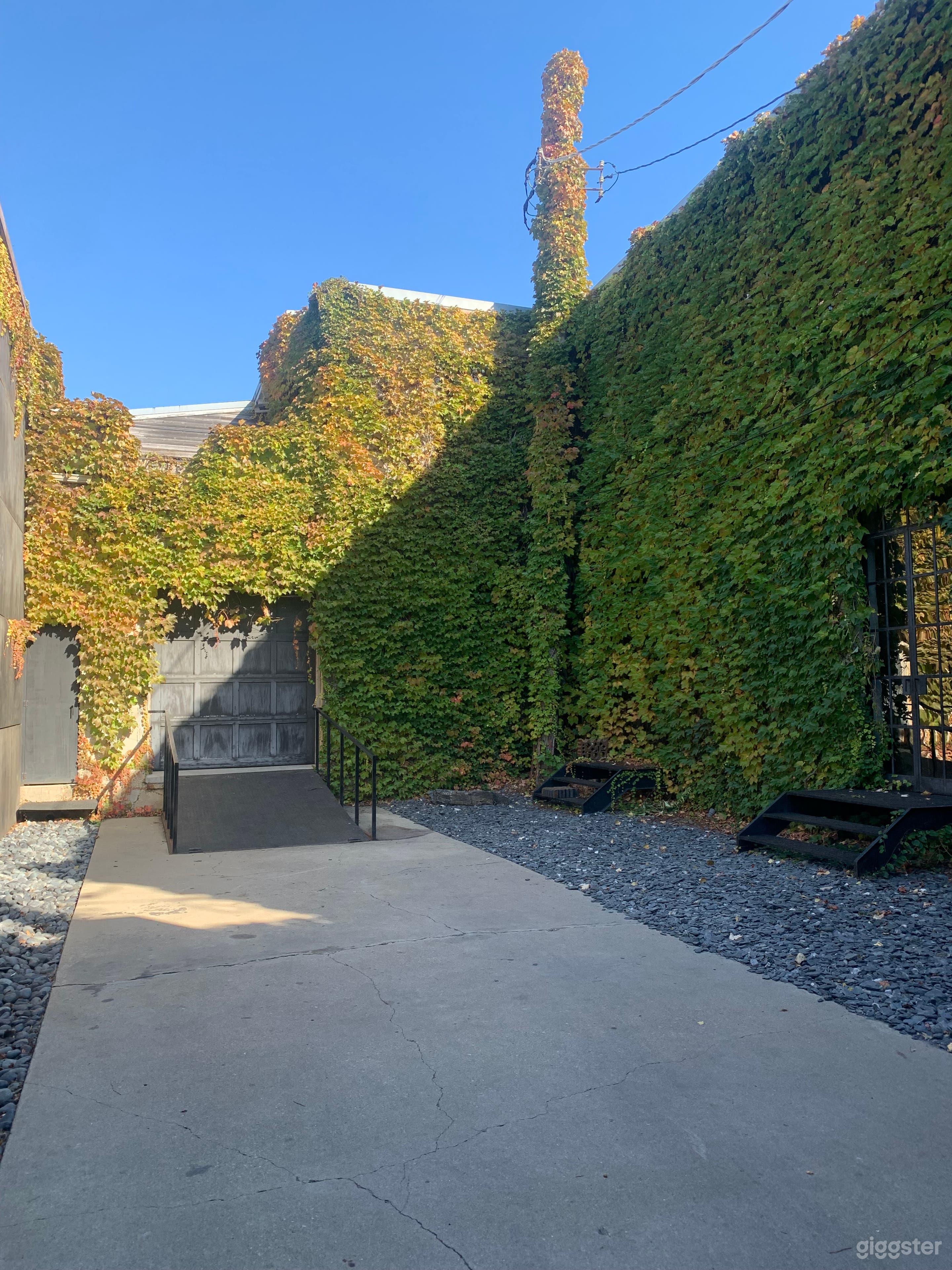 Charcoal Factory Loft Photo 2