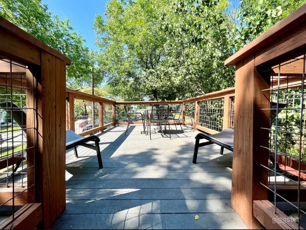 Bright, Inviting & Updated Home in the Heart of East Austin Photo 3