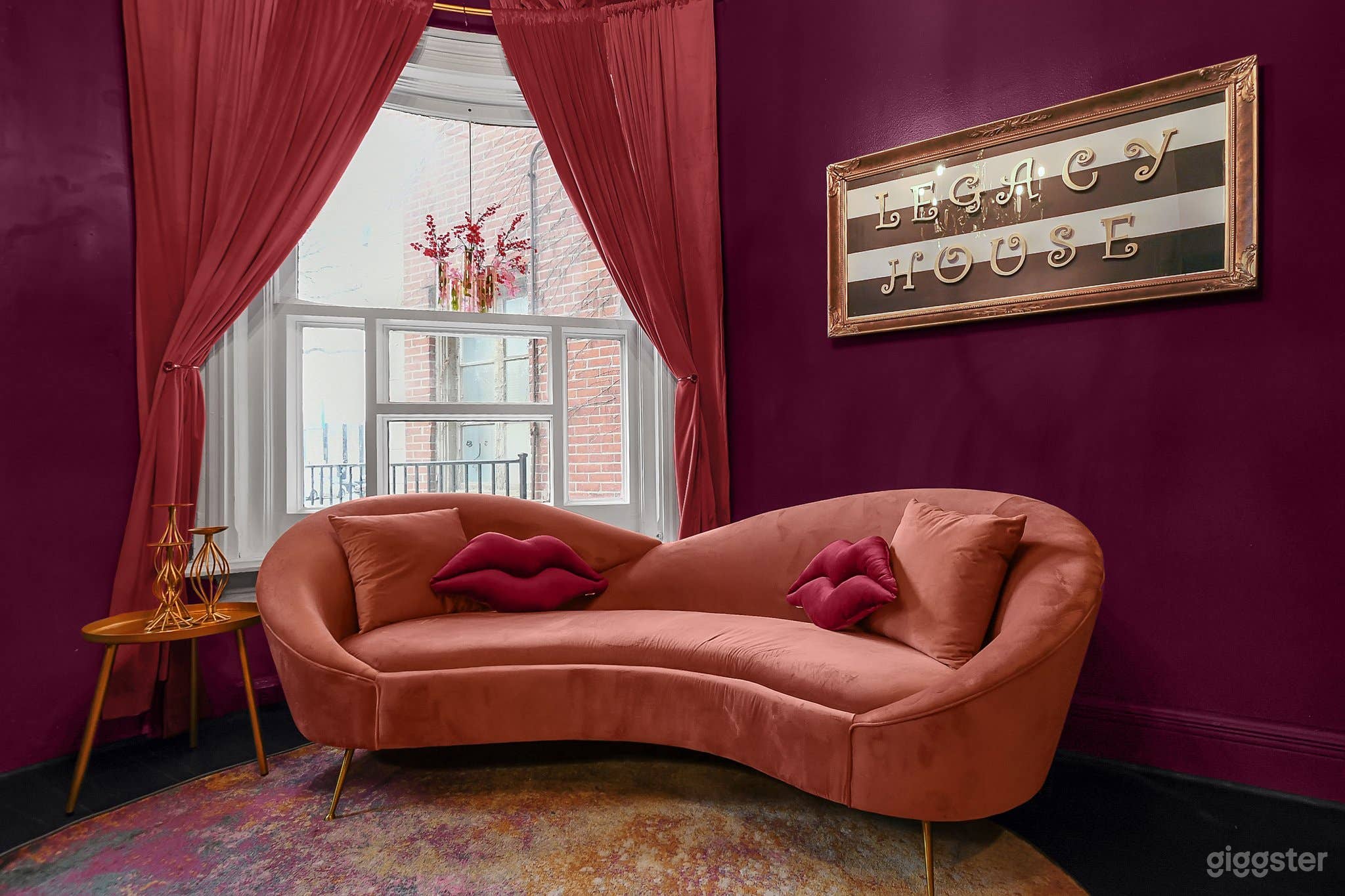 Old Hollywood Meet New Orleans Event/Content Creation Space Photo 3