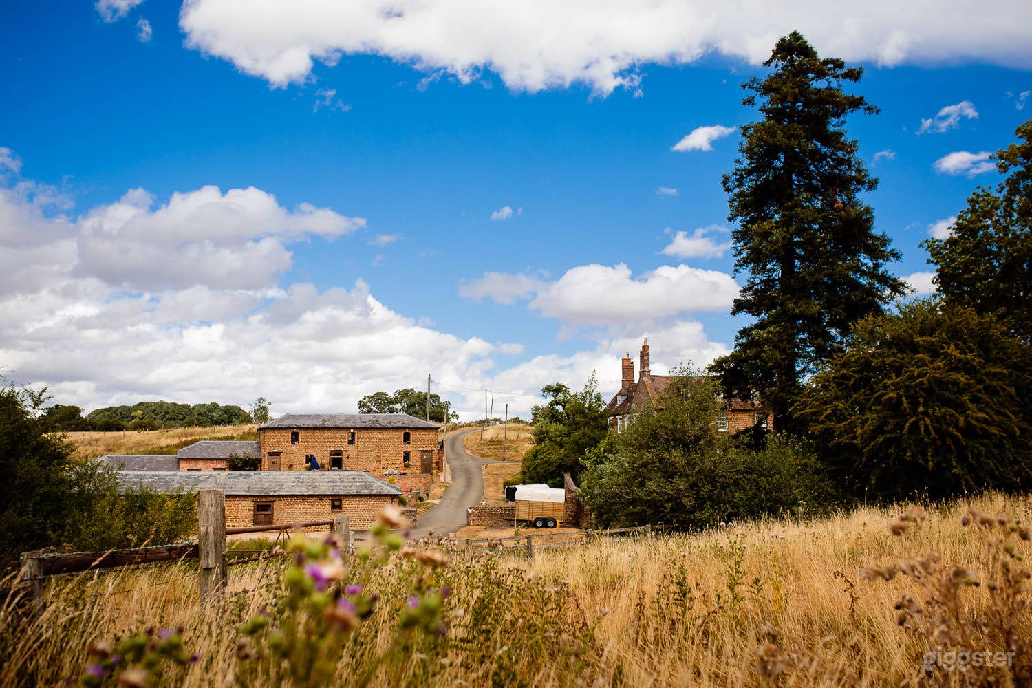 Rustic Northamptonshire Wedding Venue with a View Photo 1