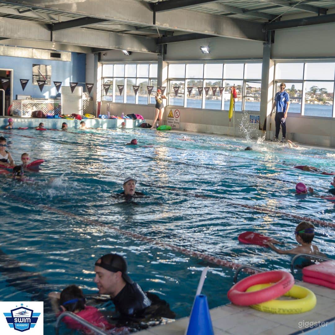 A 25M Indoor Pool for Fitness Activities Photo 3