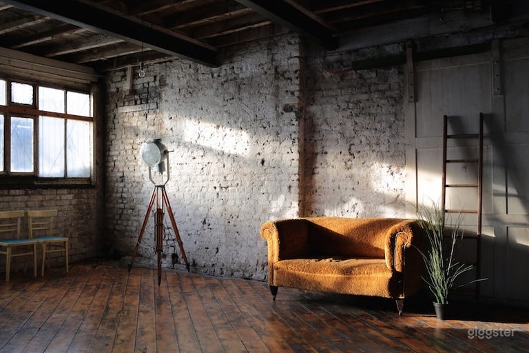  Aged and Peeled 2600 sq ft Photography Studio 