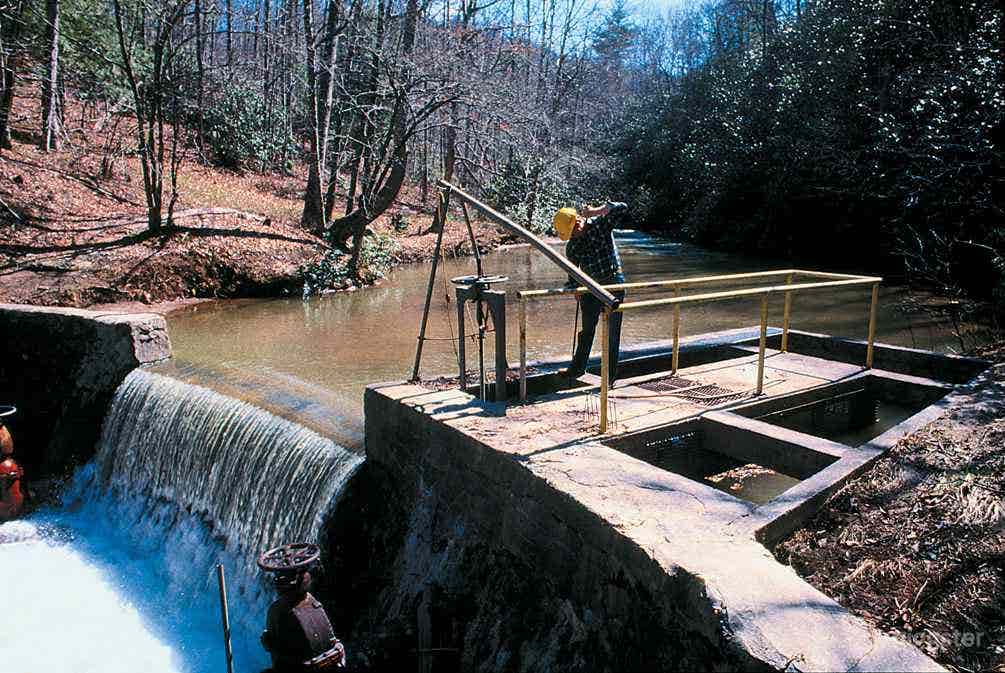 Estatoah Dam Photo 2