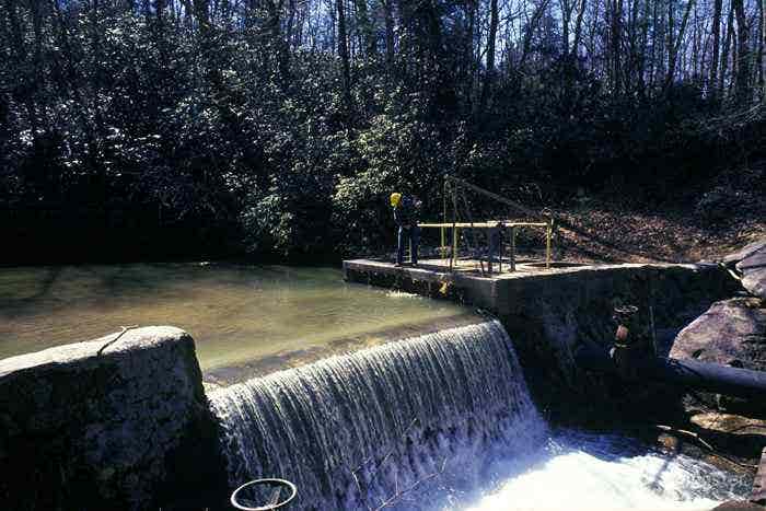 Estatoah Dam Photo 4
