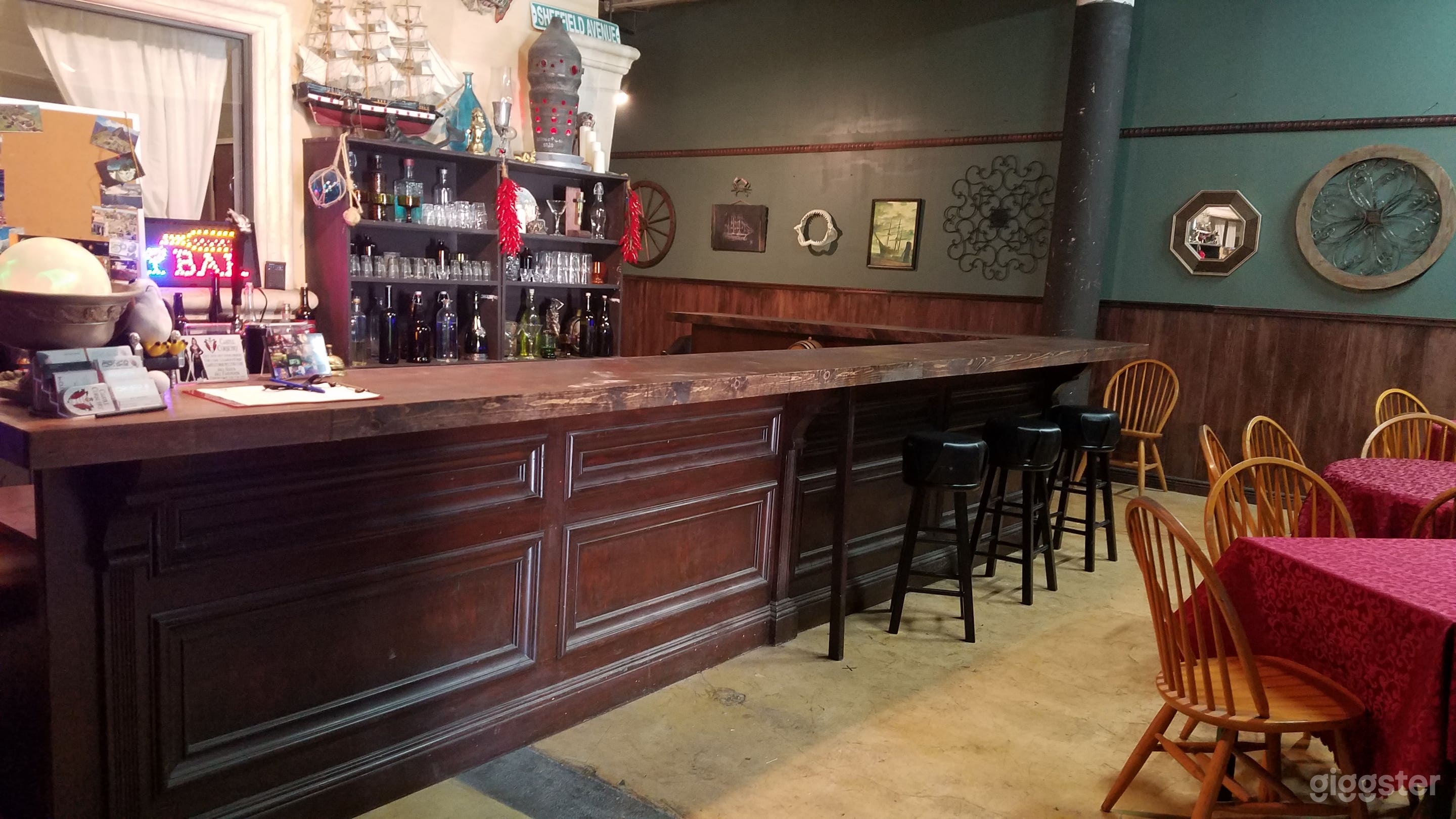 Standing Bar Set - Custom Dressed Photo 3