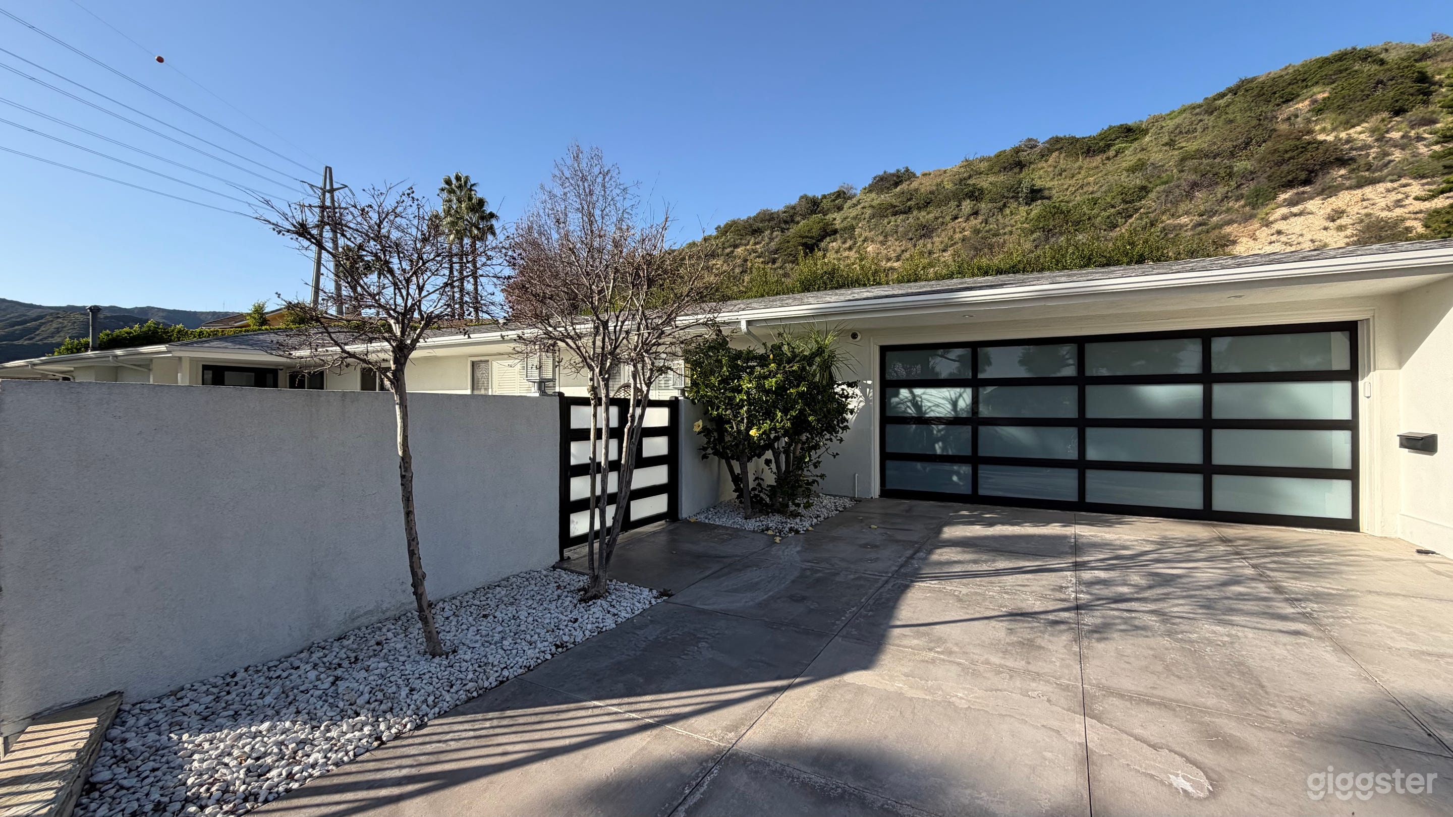 Glendale Hills with breathtaking views Photo 4