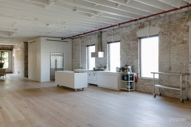  Bright Open Event Loft Greenpoint 