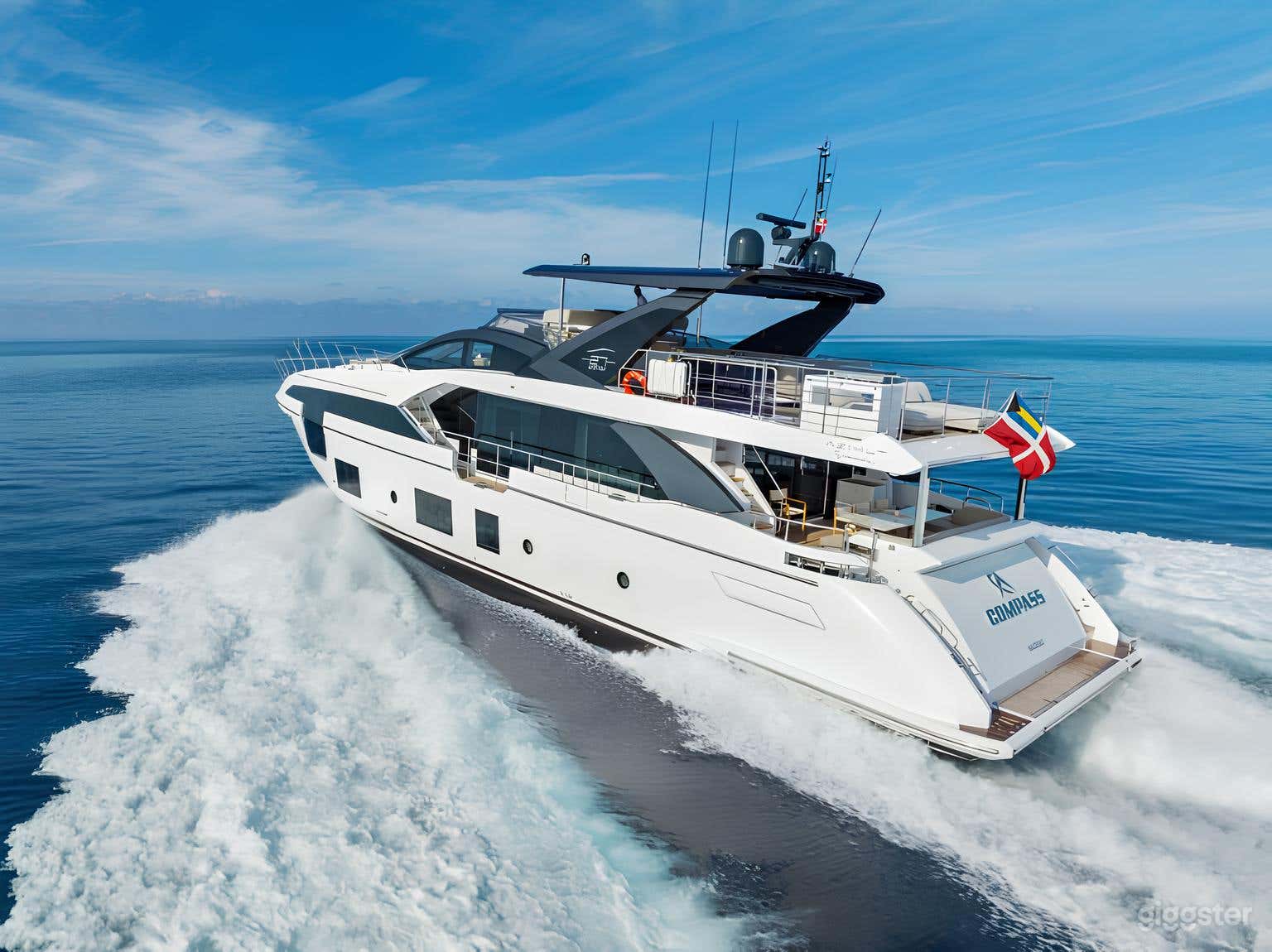 88" Azimut Compass Yacht Photo 3