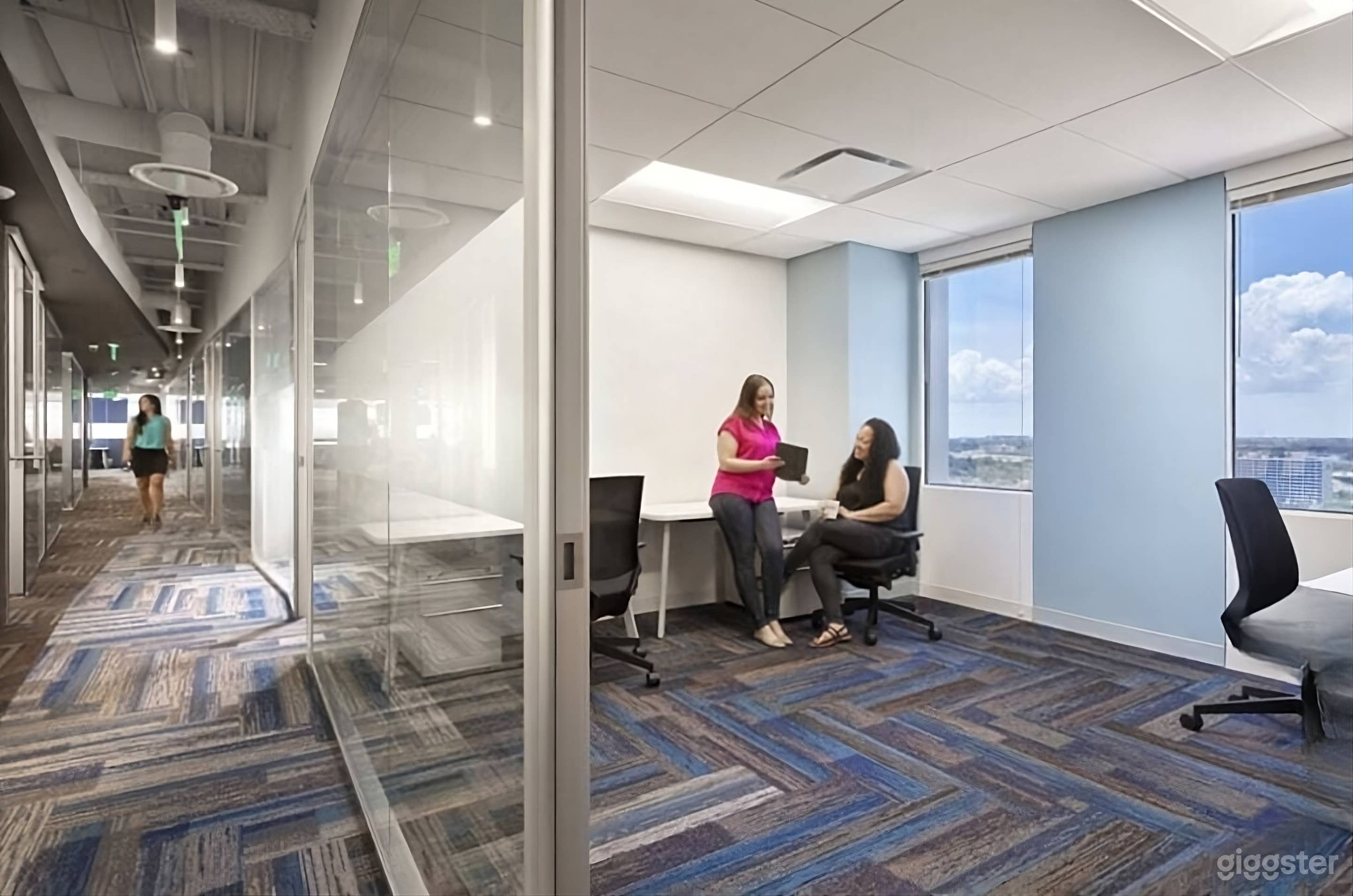 Downtown Tampa Hub for Meetings, Events, and More! Photo 4