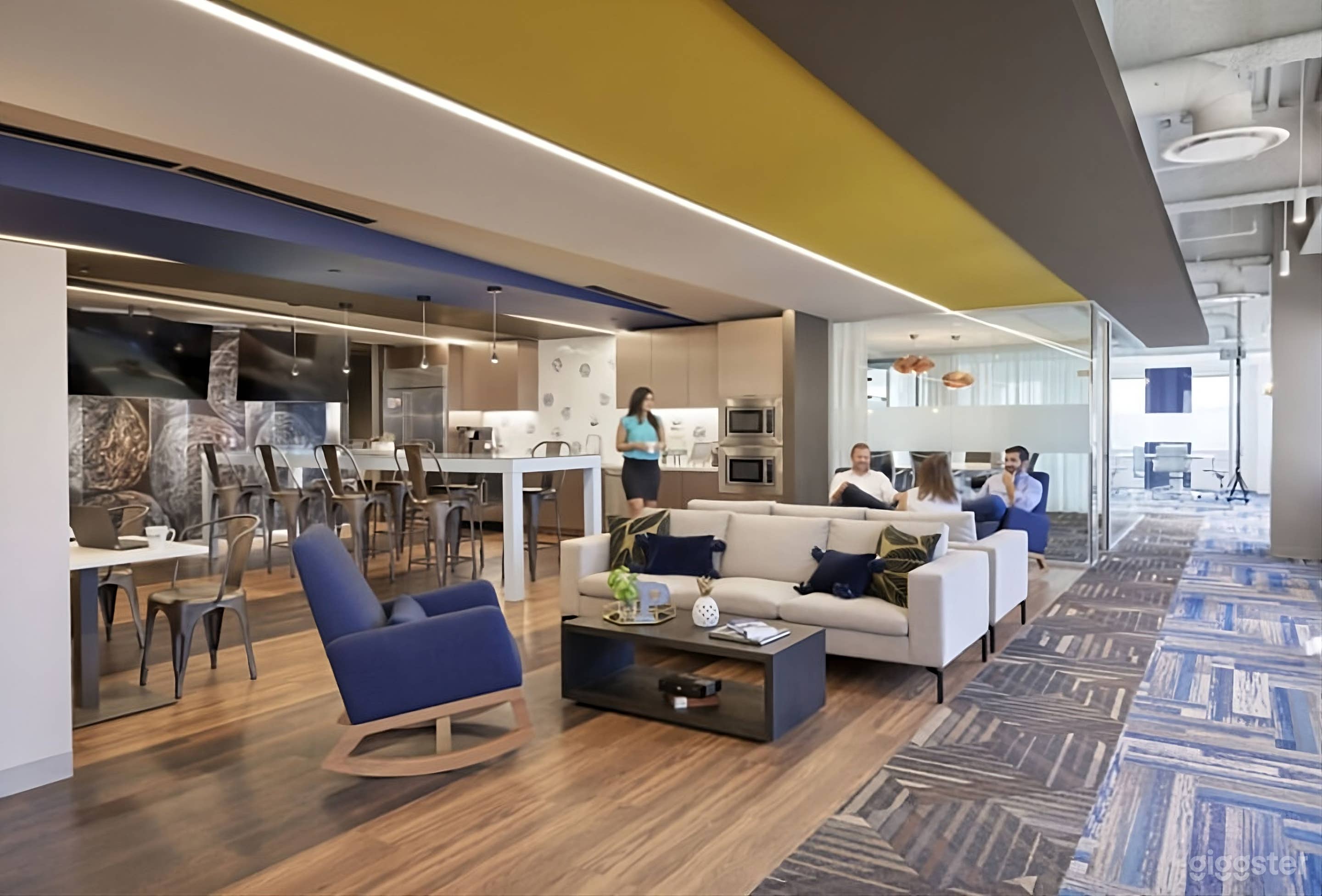 Downtown Tampa Hub for Meetings, Events, and More! Photo 1