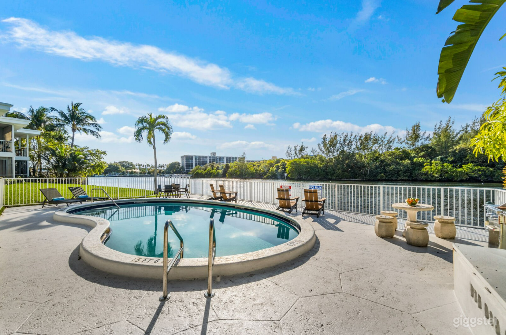 #261 Apt1 Ground Lvl Apartment Walk to the Beach  Photo 4