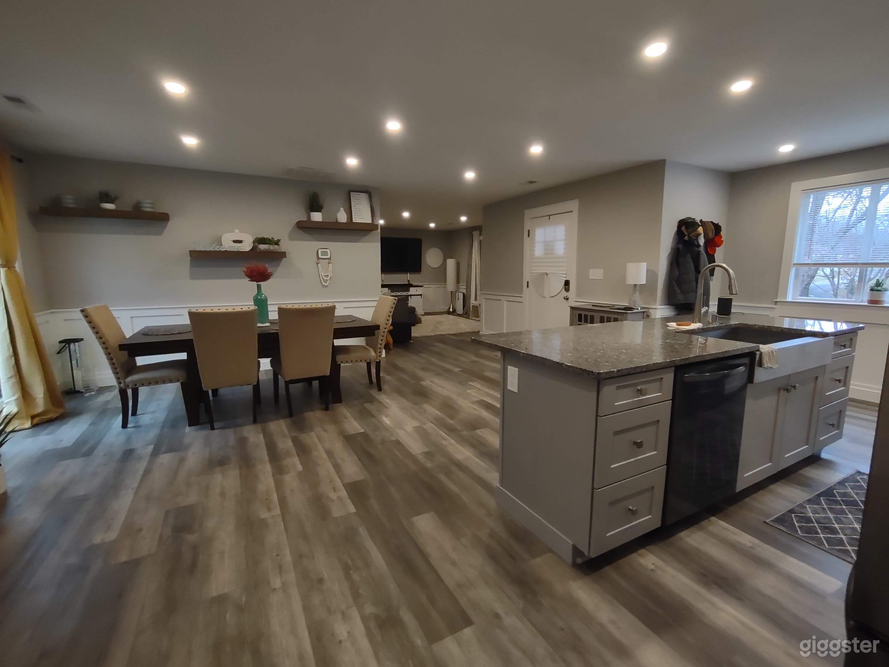 Ranch + PRIVATE 3.2 Acres (Films and Photo shoots) Photo 1