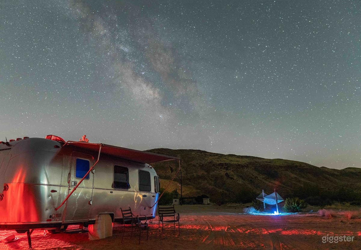 Modern Airstream on 12 acres in Yuca Valley Photo 1