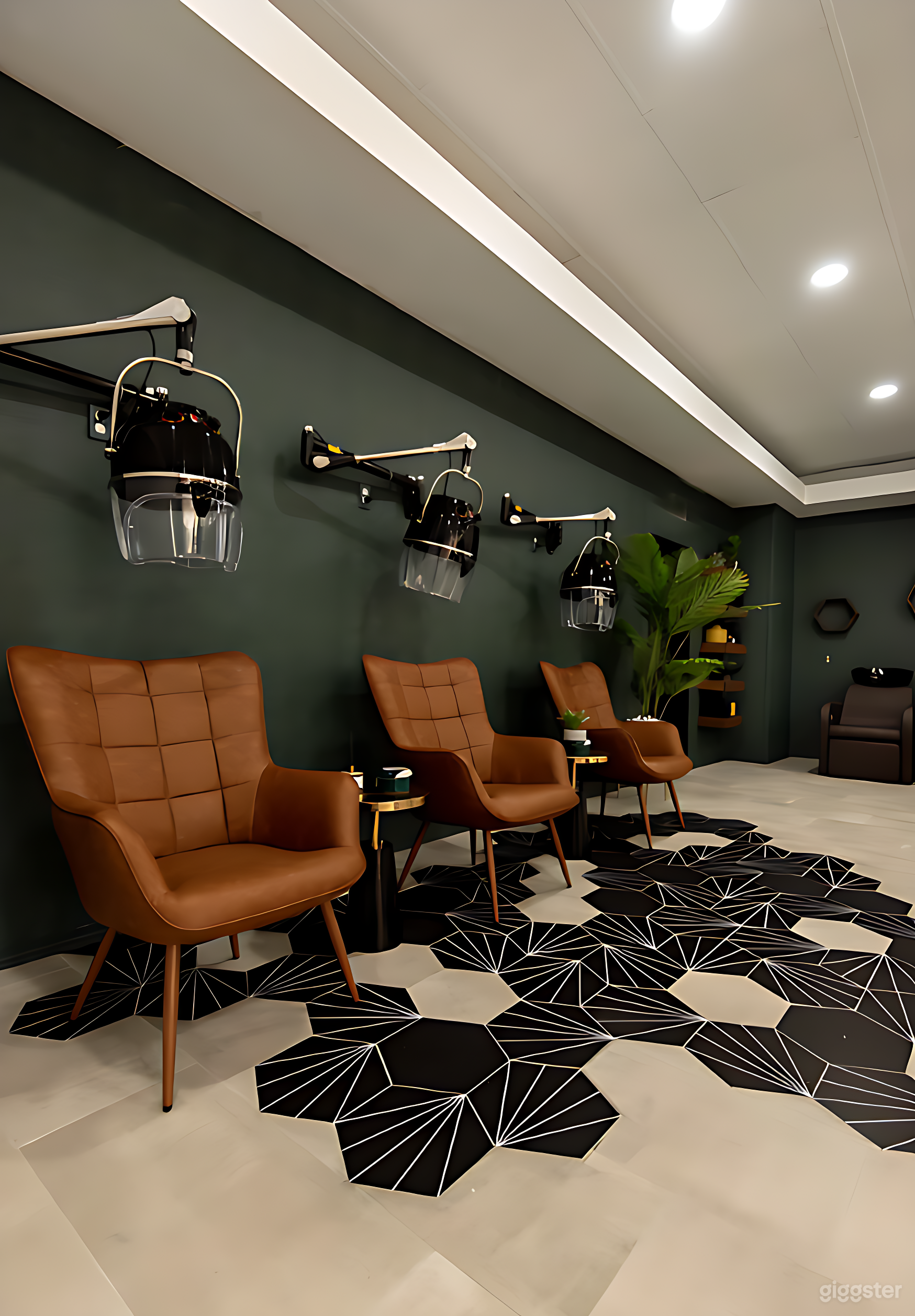 Chic & Glamorous Salon Photo 3