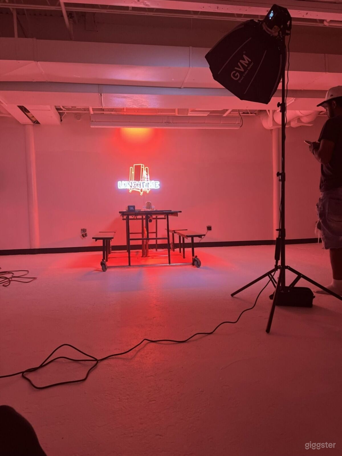 The White Room Photo 4