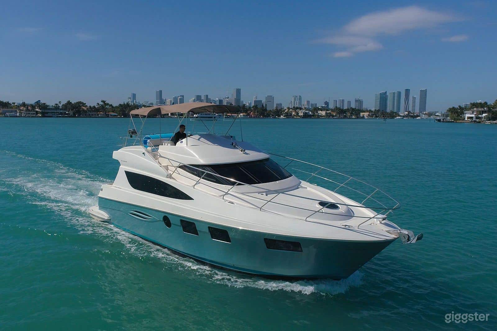 Sophisticated 55' Silverton  Photo 1