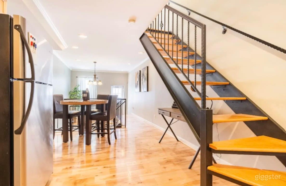 Newly Renovated and Stylish Home Photo 2