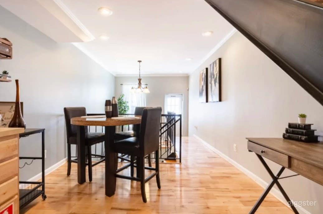 Newly Renovated and Stylish Home Photo 3