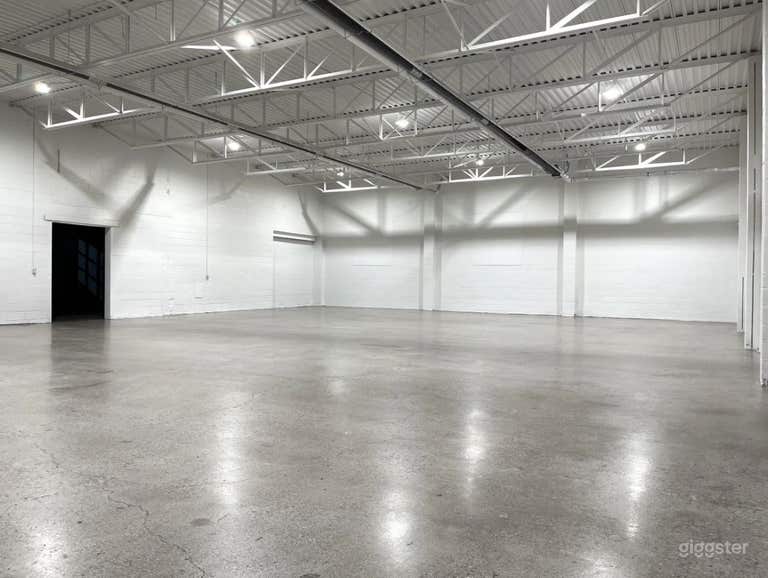  A Motion/Stills Rental Studio Located in Hamilton  