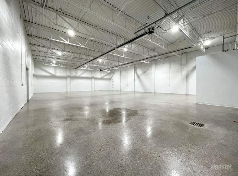  A Motion/Stills Rental Studio Located in Hamilton  