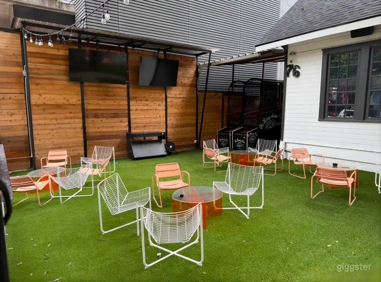  Retro Cosmic Bungalow Lounge in Downtown Austin 