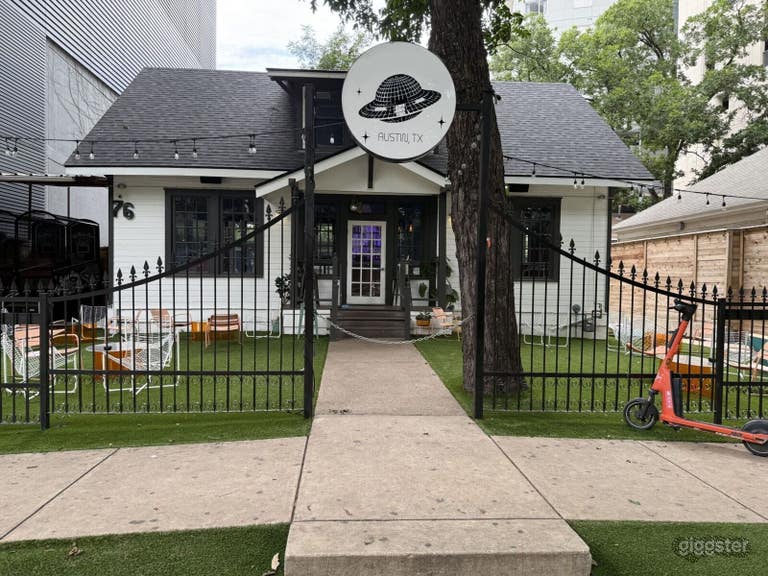  Retro Cosmic Bungalow Lounge in Downtown Austin 