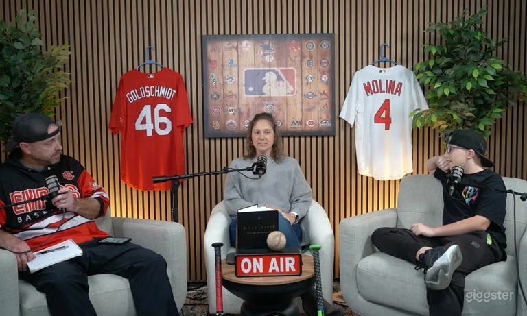  Dallas Video Podcast Studio - 3 Cameras 