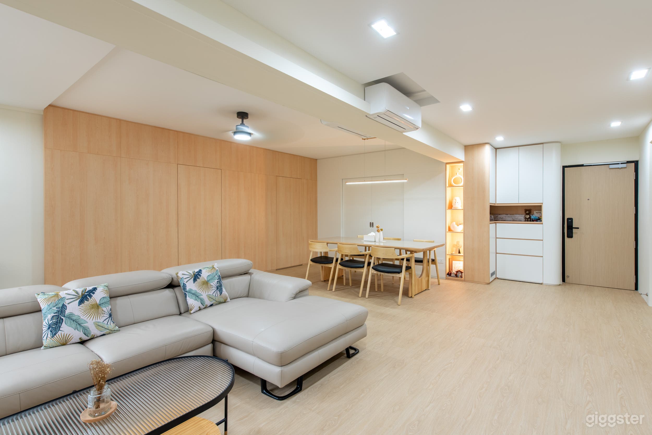 Spacious 5Rm HDB Scandi Minimalist Theme Open Concept Photo 4