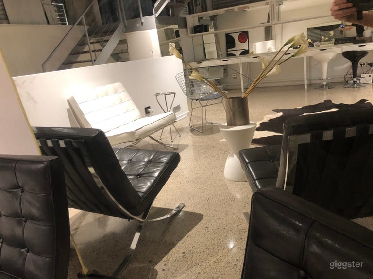  RARE! MAGAZZINO DI DESIGNER ENORME! CAPOLAVORO ARCHITETTONICO 