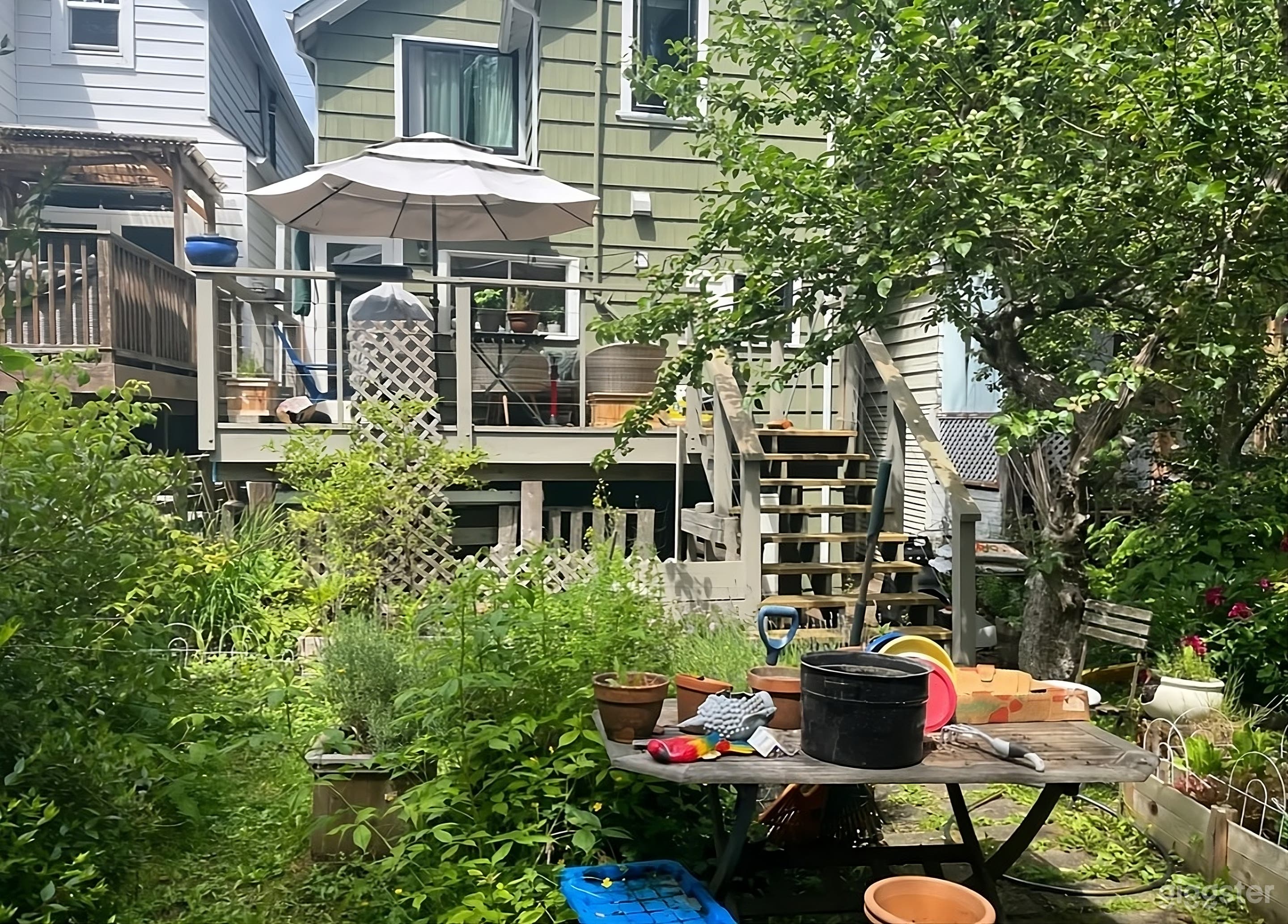 Charming Secluded Backyard Photo 1