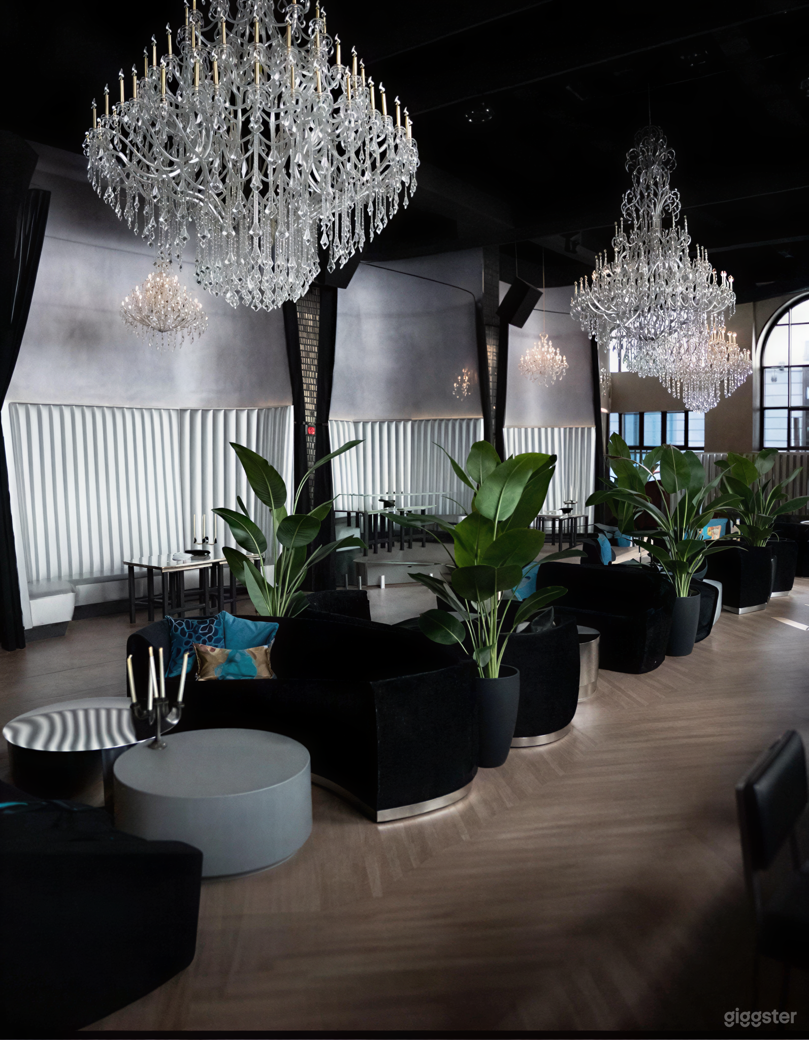 Luxurious Lounge & Modern Event Venue Photo 1