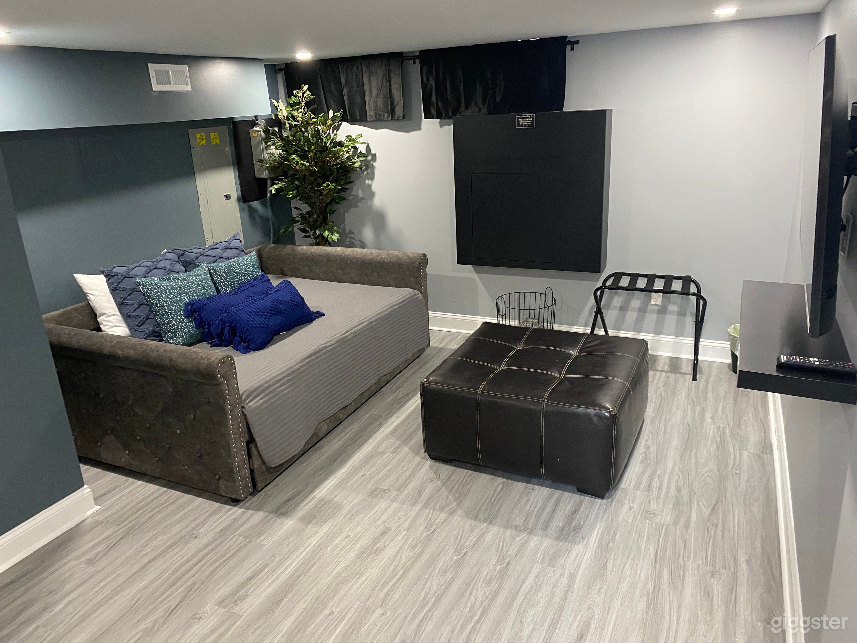 Beautifully designed house in Point Breeze, Philly Photo 2