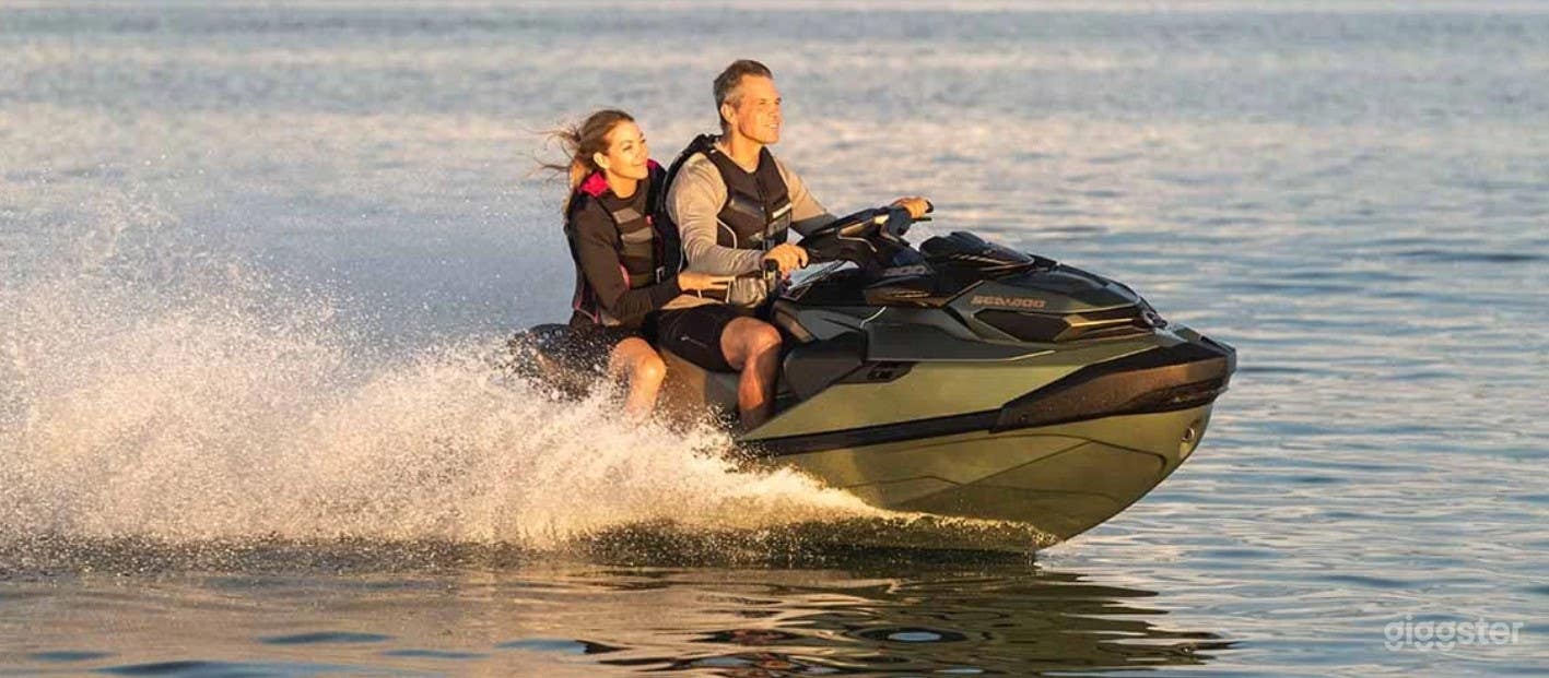 Powerful Stable and Reliable Boat  Photo 1