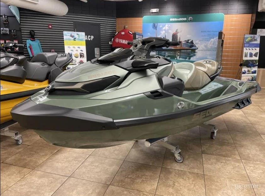 Powerful Stable and Reliable Boat  Photo 2