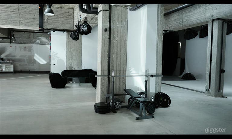  Sport & Fitness Set (Concrete/Concrete Loft) in Berlin-Charl 