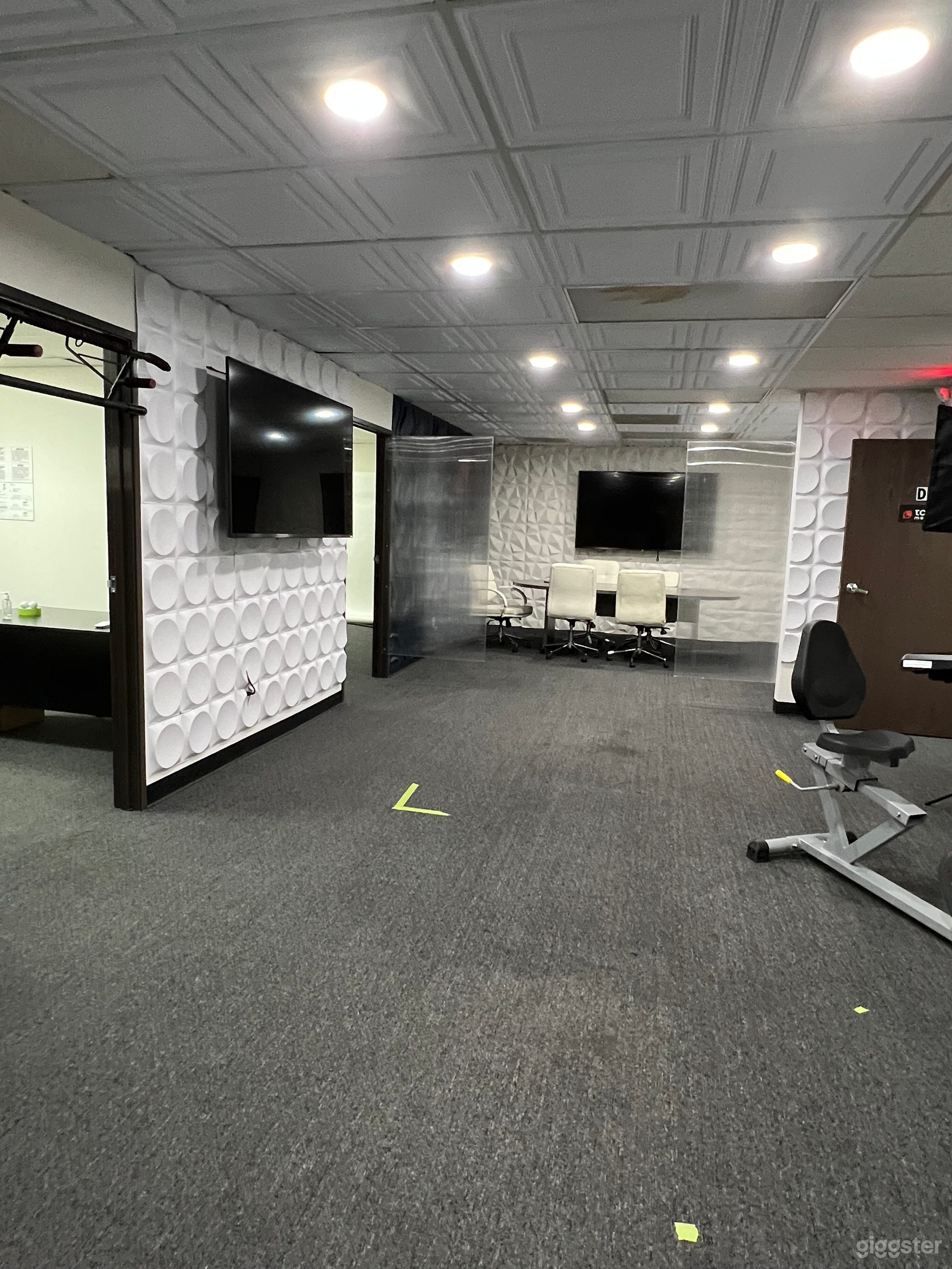 Large Creative Office, Conference + Studio Space Photo 2