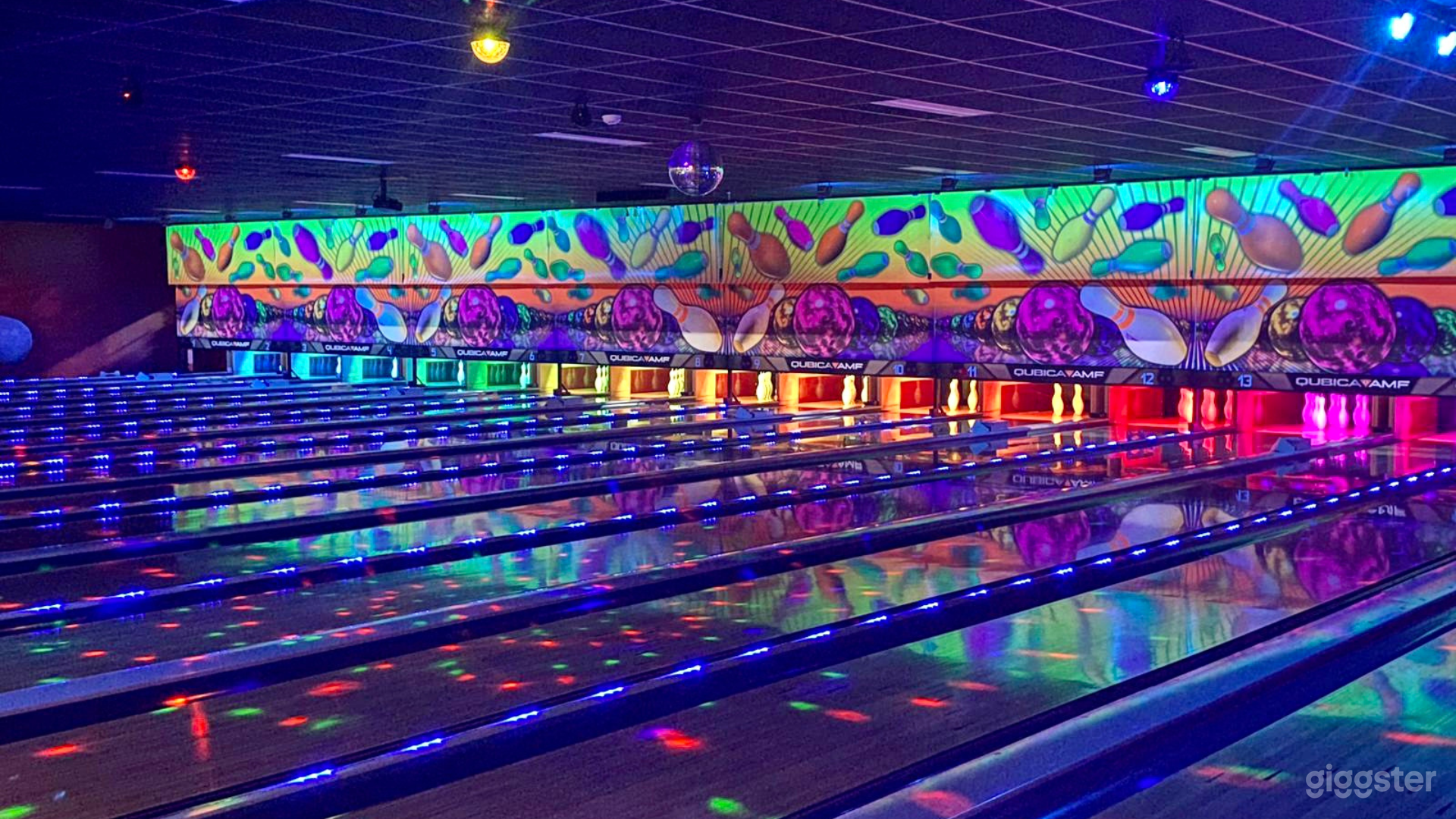Bowling and Entertainment Venue Photo 2