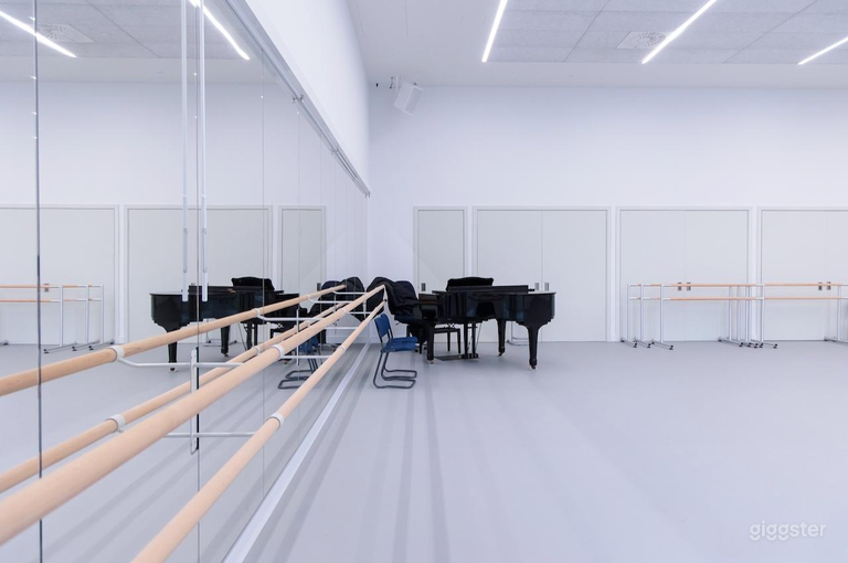  Dance Studio Space 