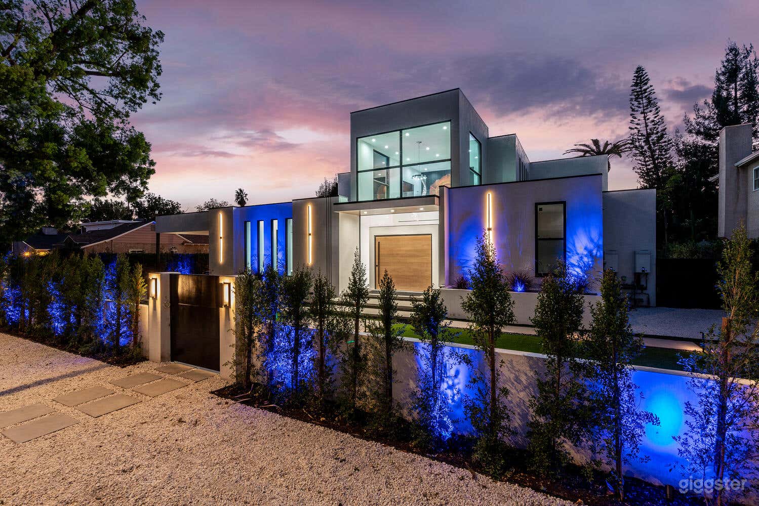 Beautiful Sherman Oaks Mansion For TV/Movies/Photo Photo 1