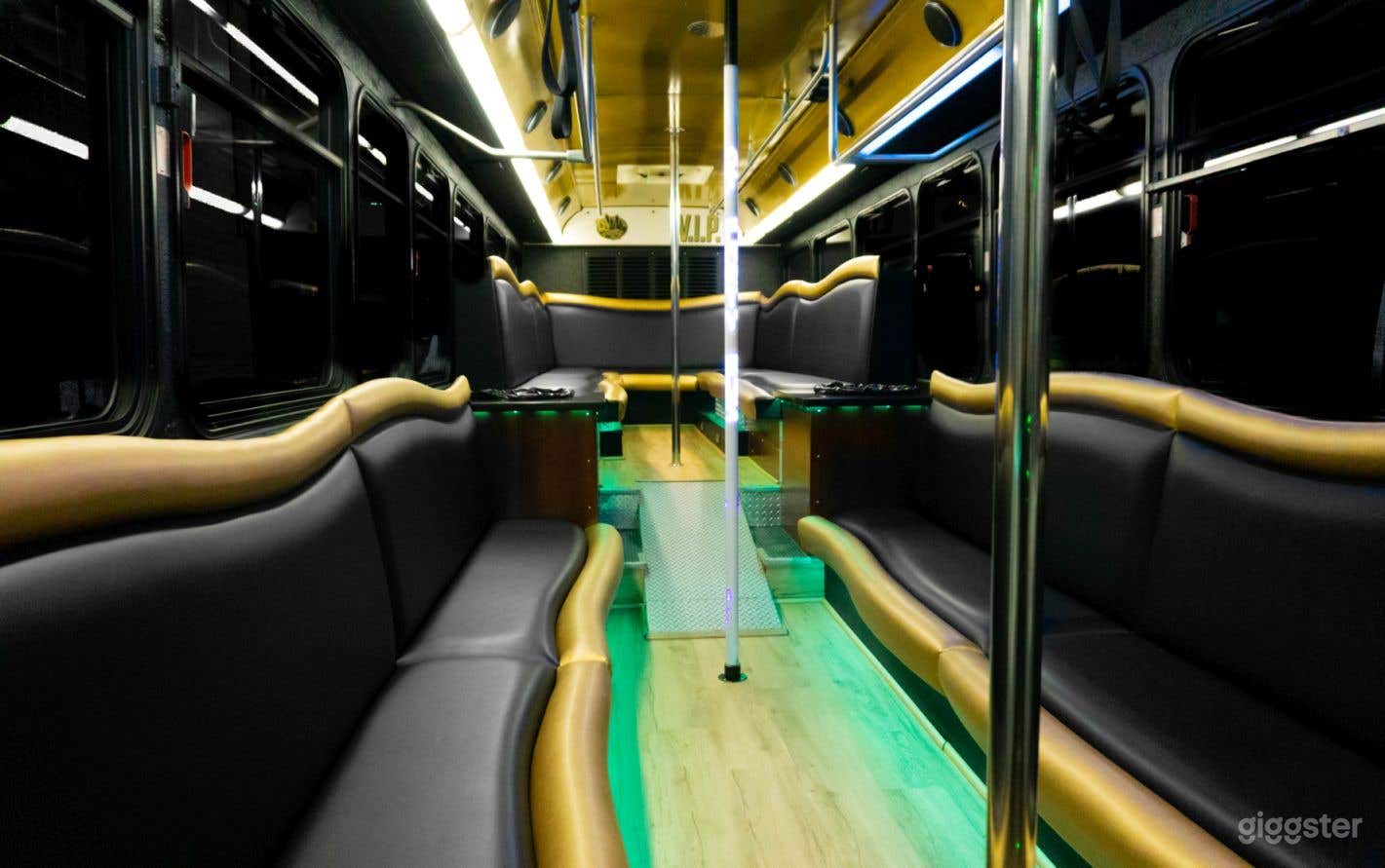 VIP Party Bus "Goldie" in Minneapolis Photo 2