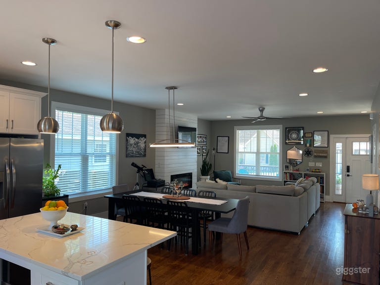  PRODUCTION-READY CRAFTSMAN W/ OPEN LAYOUT 