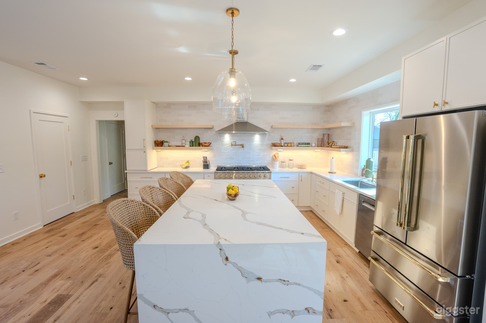 Modern Atlanta Estate for Productions & Events Photo 4