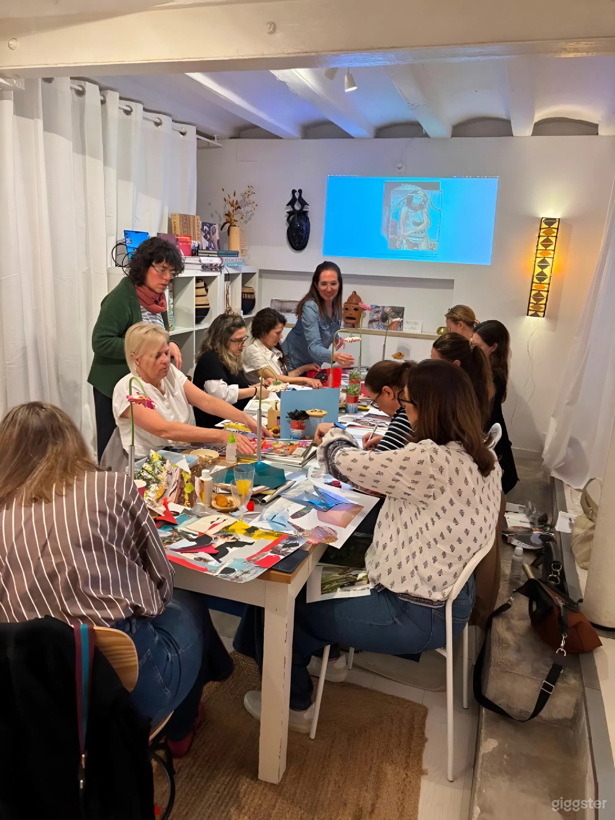 Encantador espacio creativo para talleres en Gràcia Foto 2
