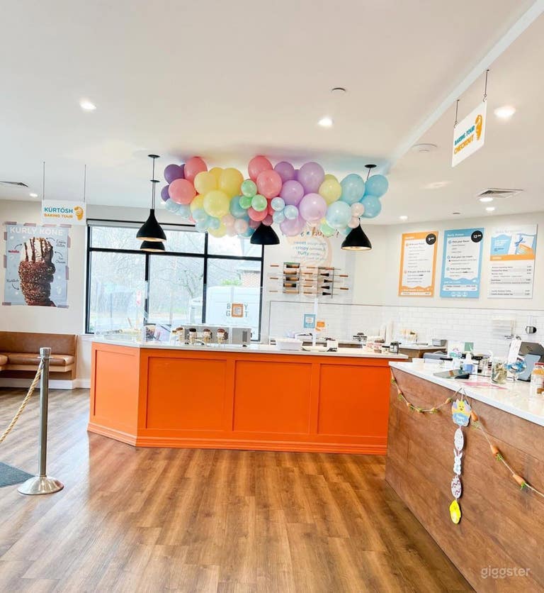 Warm & Welcoming Café / Event Space with ample parking 
