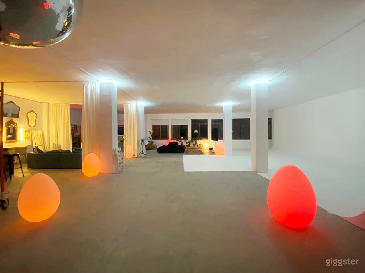 Book the Scene, Build the Dream in Barcelona Photo 3