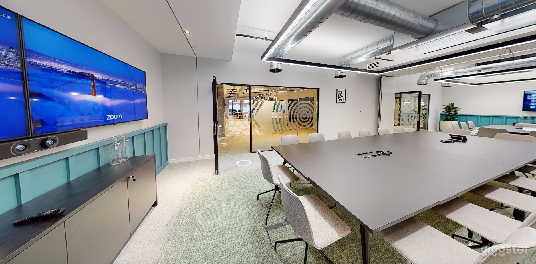 The Ballroom Room Good for 10 Persons Photo 2