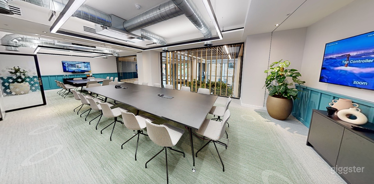  The Ballroom Room Good for 10 Persons 